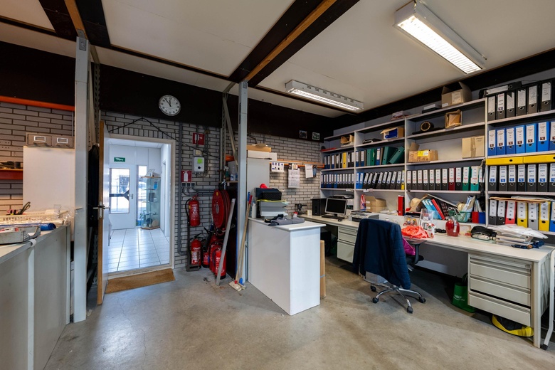 BedrijfsruimteaanDaltonweg 7<br/> inHellevoetsluis