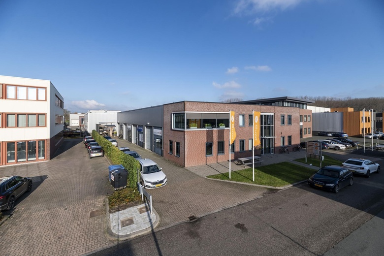 BedrijfsruimteaanHulsenboschstraat 7 d<br/> inWerkendam BedrijfsruimteaanHulsenboschstraat 7 d<br/> inWerkendam