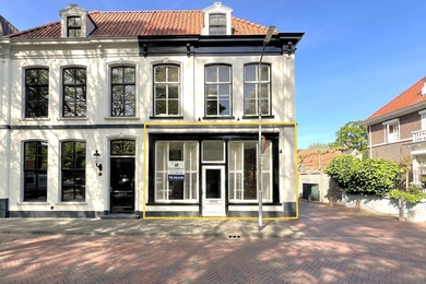 Bekijk foto 2 van Kerkplein 6
