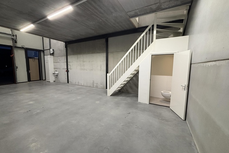 BedrijfsruimteaanAgriport 5 08<br/> inMiddenmeer