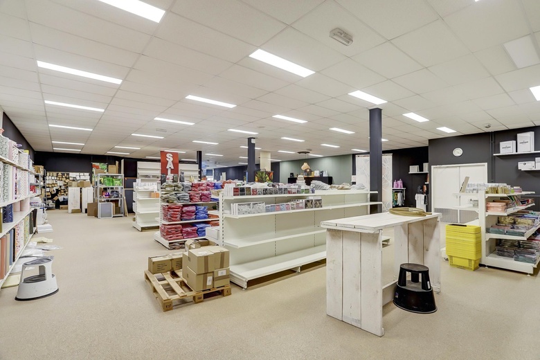 BedrijfsruimteaanAmbachtsstraat 32<br/> inWinterswijk BedrijfsruimteaanAmbachtsstraat 32<br/> inWinterswijk