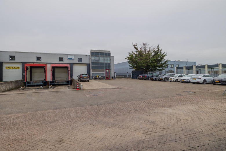 BedrijfsruimteaanProduktieweg 12<br/> inZoeterwoude BedrijfsruimteaanProduktieweg 12<br/> inZoeterwoude