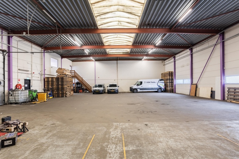 BedrijfsruimteaanKanaal Noord 143<br/> inApeldoorn