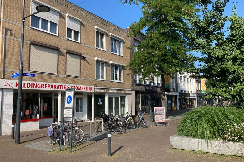 WinkelruimteaanCorridor 11<br/> inValkenswaard WinkelruimteaanCorridor 11<br/> inValkenswaard