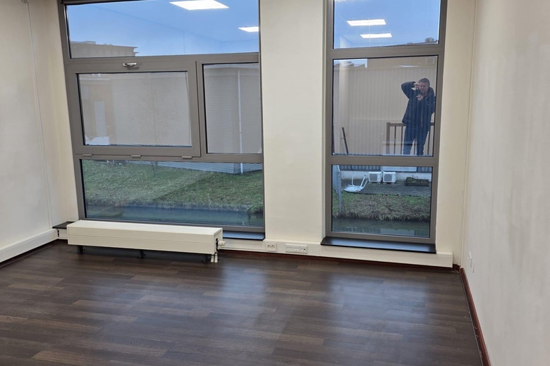 KantoorruimteaanHoogvlietsekerkweg 138 B<br/> inHoogvliet