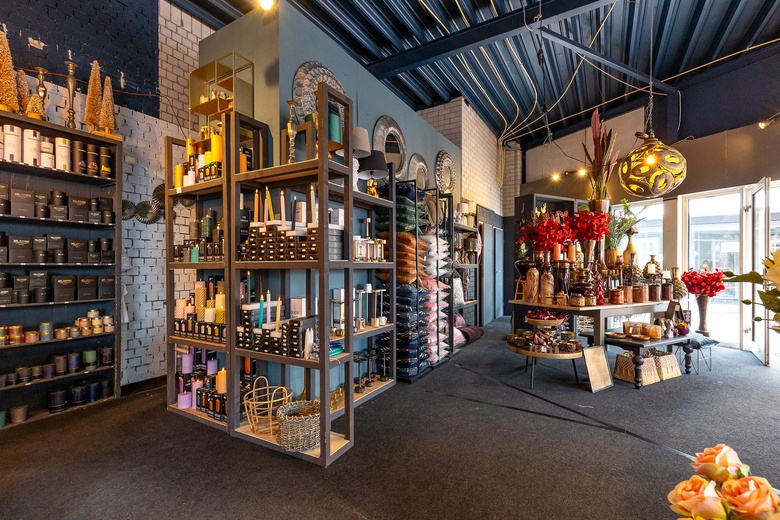 WinkelruimteaanKanaalstraat 77<br/> inLisse WinkelruimteaanKanaalstraat 77<br/> inLisse
