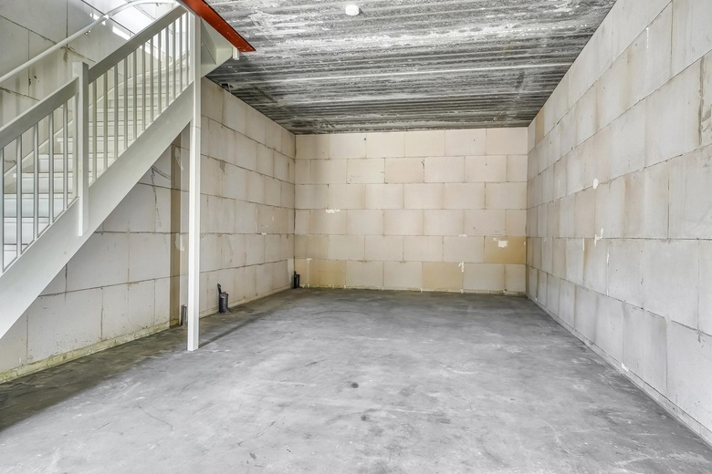 BedrijfsruimteaanWasbeekerlaan 26<br/> inSassenheim BedrijfsruimteaanWasbeekerlaan 26<br/> inSassenheim