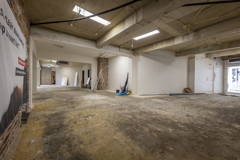 WinkelruimteaanLimbrichterstraat 15<br/> inSittard WinkelruimteaanLimbrichterstraat 15<br/> inSittard