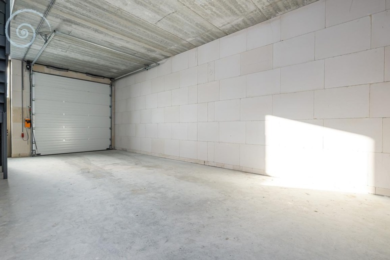 BedrijfsruimteaanPascal 5 d<br/> inMiddelharnis