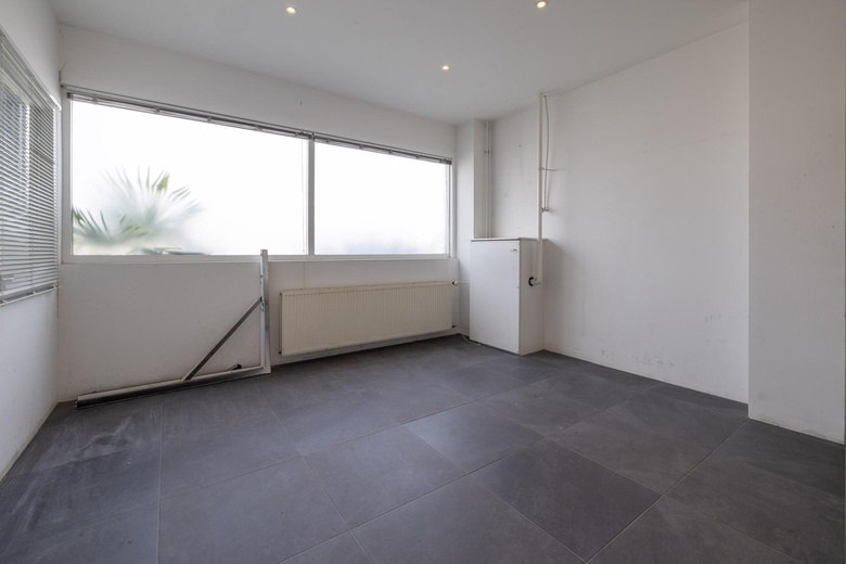 BedrijfsruimteaanFlevolaan 38<br/> inWeesp BedrijfsruimteaanFlevolaan 38<br/> inWeesp