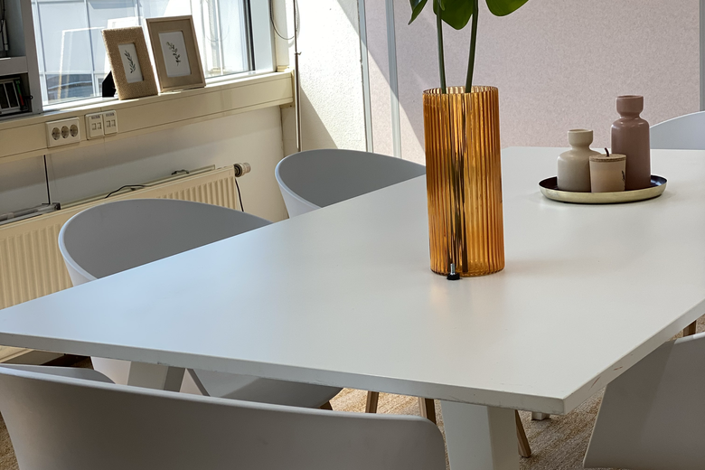 WerkplekaanKamerlingh Onnesweg 10 a<br/> inBarendrecht WerkplekaanKamerlingh Onnesweg 10 a<br/> inBarendrecht
