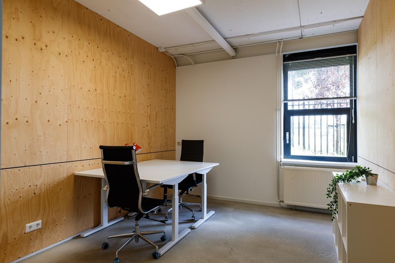 KantoorruimteaanHoofdveste 2<br/> inHouten