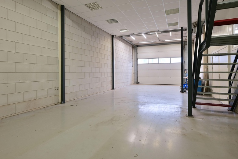 BedrijfsruimteaanRokerijweg 4 a<br/> inHuizen