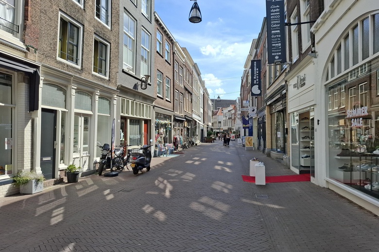 WinkelruimteaanVoorstraat 419<br/> inDordrecht WinkelruimteaanVoorstraat 419<br/> inDordrecht