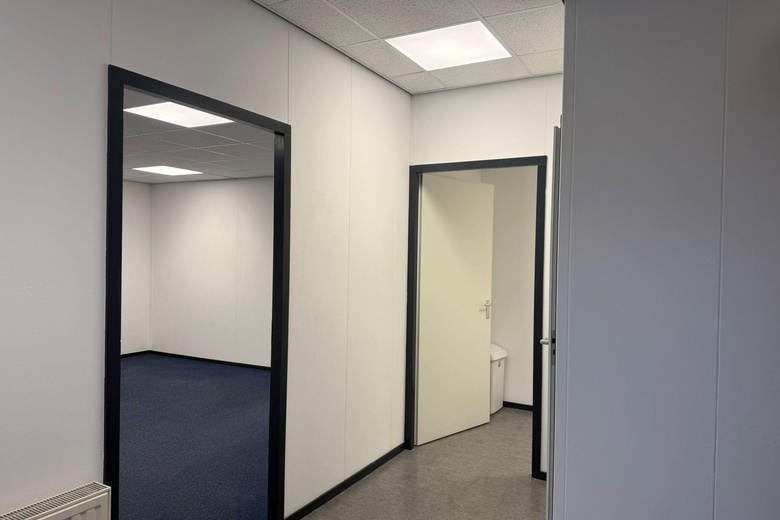 BedrijfsruimteaanJade 208<br/> inDordrecht