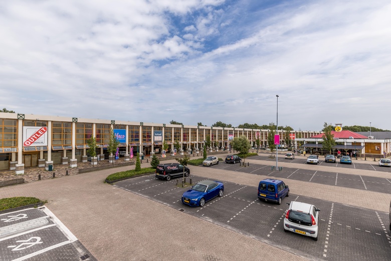 WinkelruimteaanZuiderpoort 27<br/> inLelystad WinkelruimteaanZuiderpoort 27<br/> inLelystad