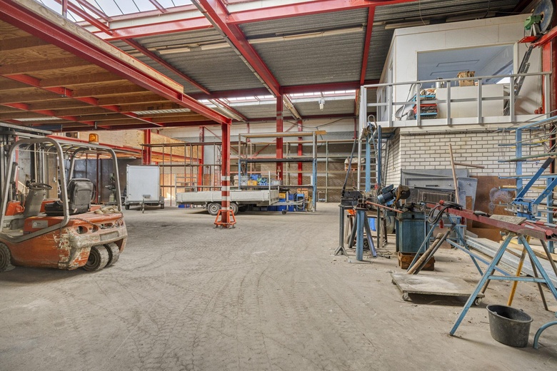 BedrijfsruimteaanIndustrieweg 2 E<br/> inMaassluis BedrijfsruimteaanIndustrieweg 2 E<br/> inMaassluis