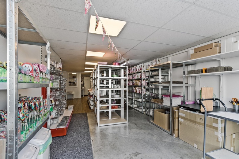 BedrijfsruimteaanTweelingenlaan 34 B<br/> inApeldoorn BedrijfsruimteaanTweelingenlaan 34 B<br/> inApeldoorn
