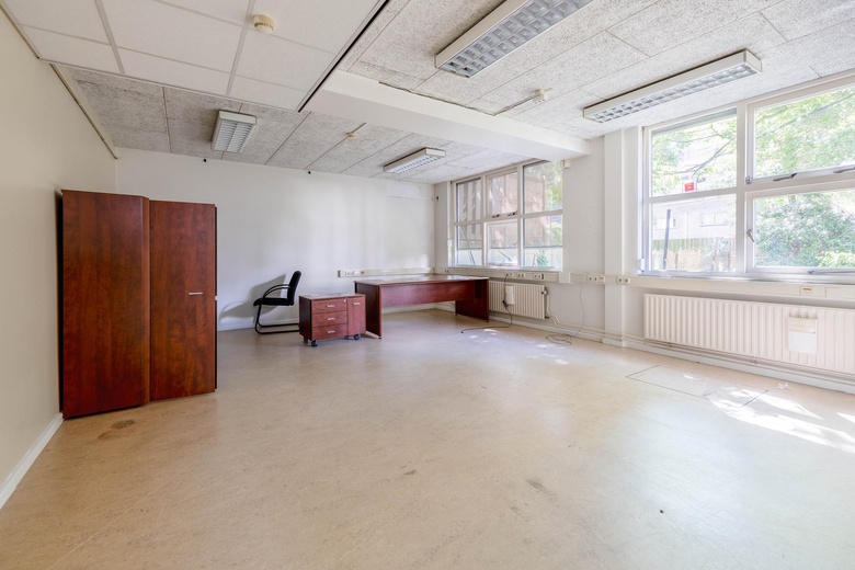 Bekijk foto 14 in  aan de  in 