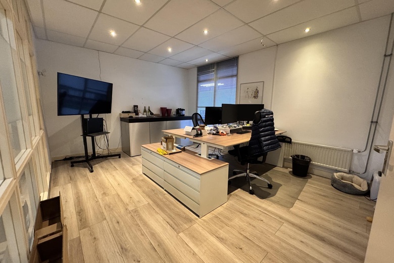 WinkelruimteaanMarkerkant 11 11<br/> inAlmere WinkelruimteaanMarkerkant 11 11<br/> inAlmere