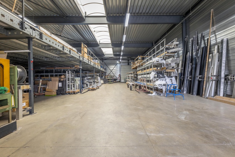 BedrijfsruimteaanNewtonweg 7<br/> inEcht BedrijfsruimteaanNewtonweg 7<br/> inEcht