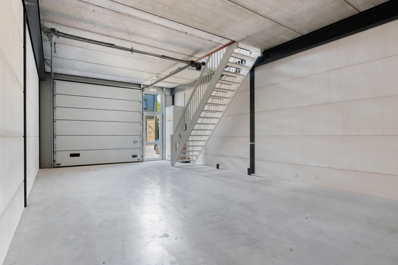 BedrijfsruimteaanDirk Verheulweg 2 B 8<br/> inWaddinxveen BedrijfsruimteaanDirk Verheulweg 2 B 8<br/> inWaddinxveen