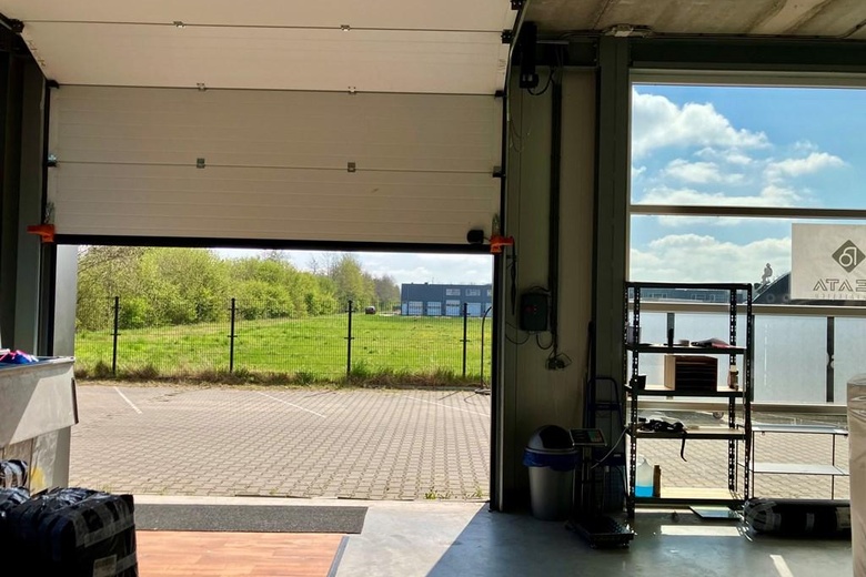 BedrijfsruimteaanEenspan 30 F<br/> inZeewolde BedrijfsruimteaanEenspan 30 F<br/> inZeewolde