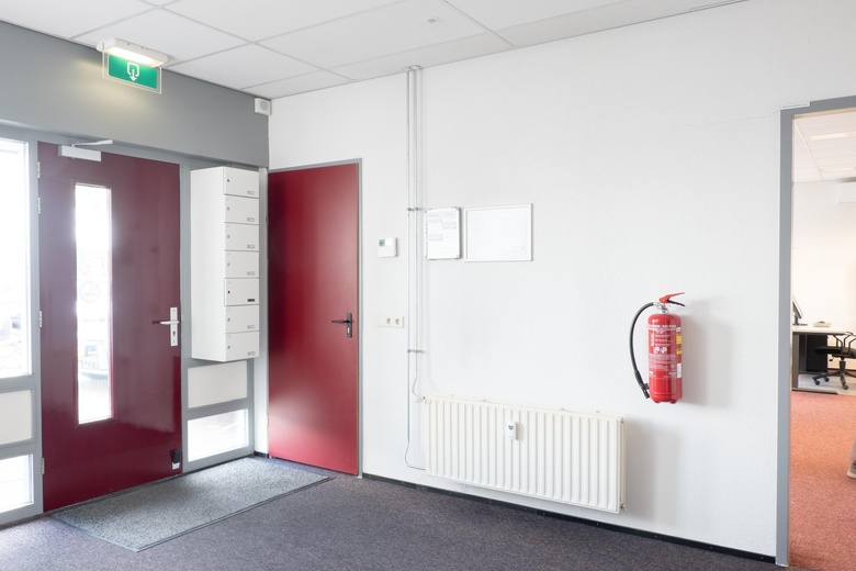 BedrijfsruimteaanVlierberg 24 6<br/> inEemnes