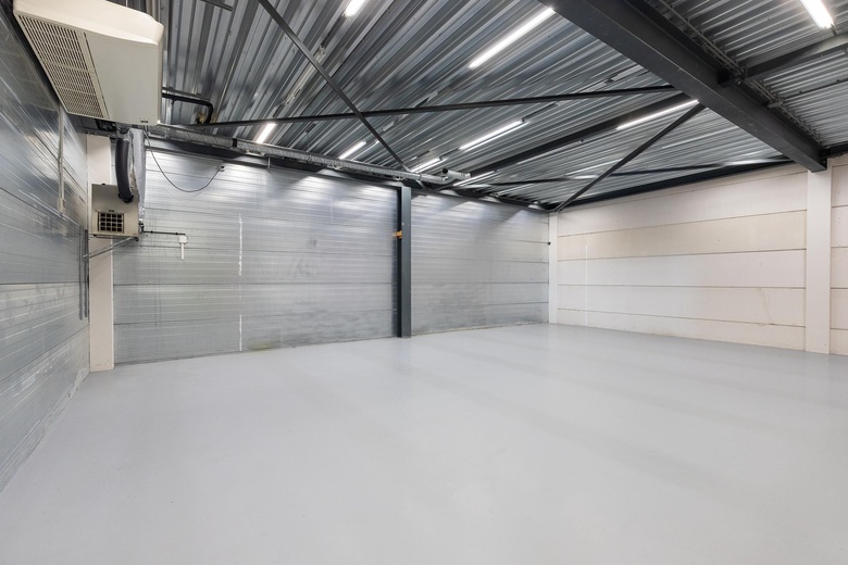 BedrijfsruimteaanMeer en Duin 216<br/> inLisse BedrijfsruimteaanMeer en Duin 216<br/> inLisse