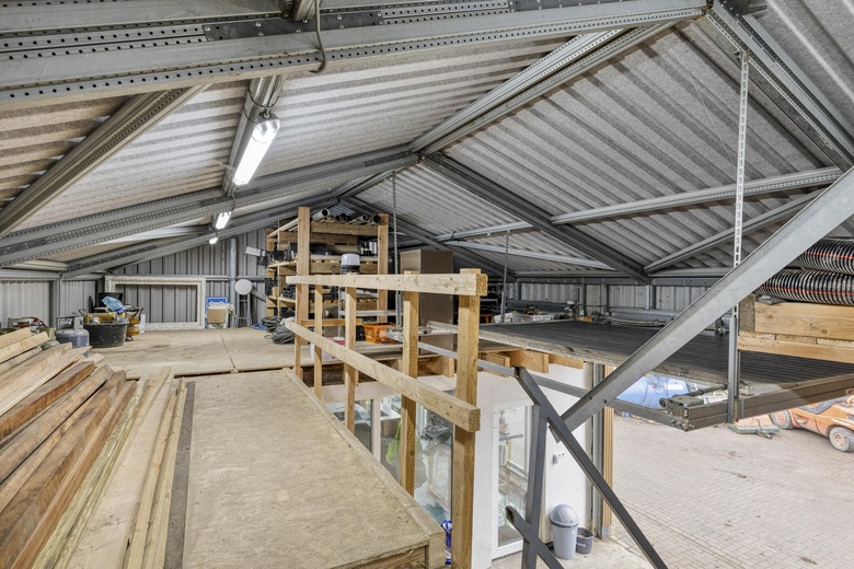 BedrijfsruimteaanBroekhuizerweg 1<br/> inDoesburg