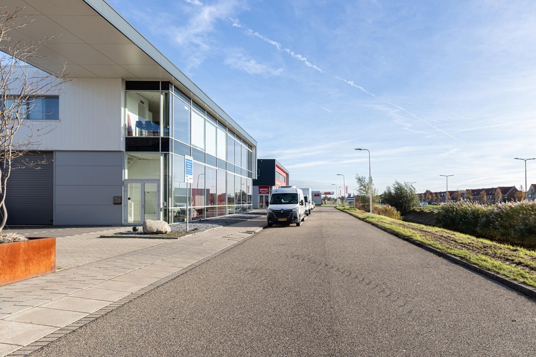 BedrijfsruimteaanKoperhoek 6 f<br/> inRhoon