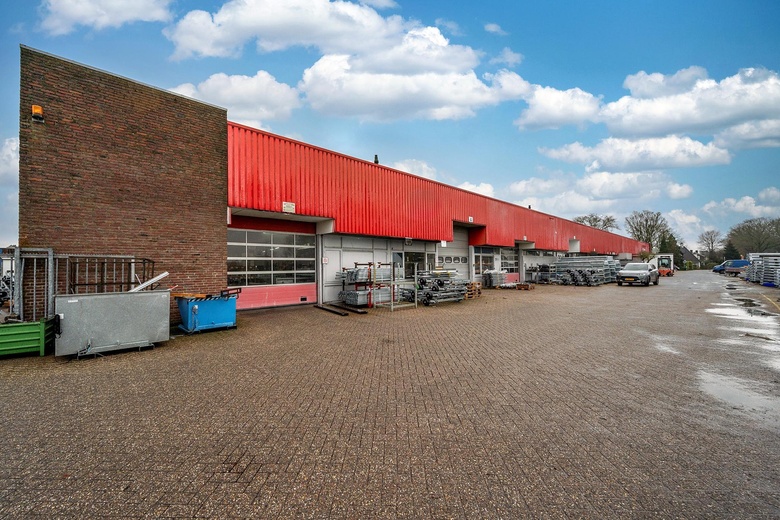 BedrijfsruimteaanOploseweg 10<br/> inOverloon BedrijfsruimteaanOploseweg 10<br/> inOverloon