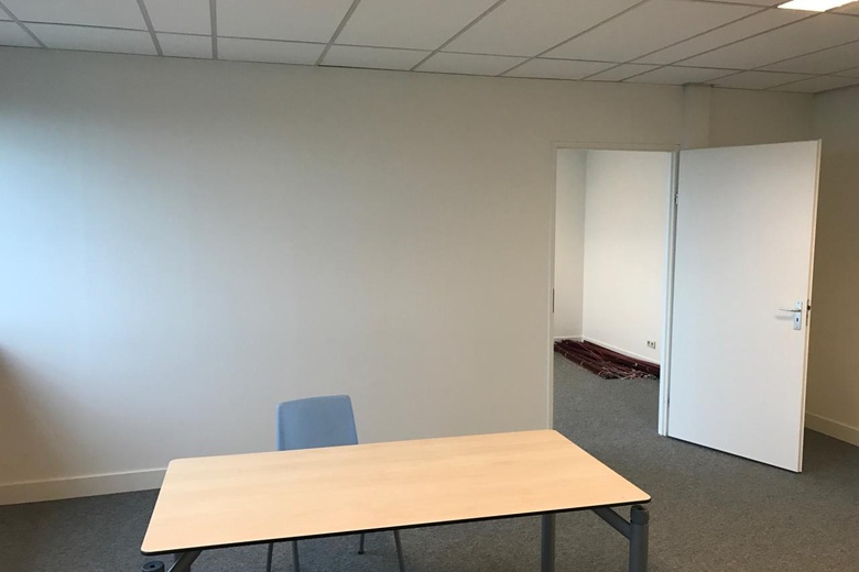 BedrijfsruimteaanPlatinastraat 125<br/> inZoetermeer BedrijfsruimteaanPlatinastraat 125<br/> inZoetermeer