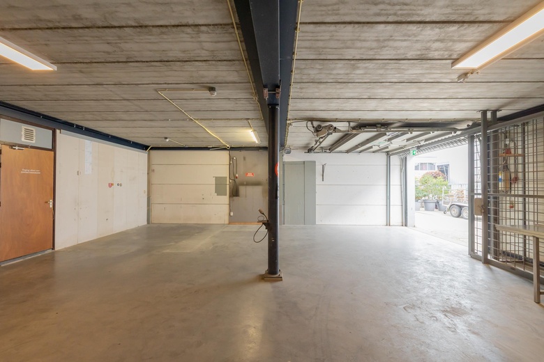 BedrijfsruimteaanTransportweg 21<br/> inNieuwkoop BedrijfsruimteaanTransportweg 21<br/> inNieuwkoop