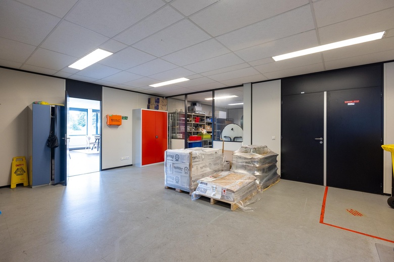 BedrijfsruimteaanVennestraat 11 B<br/> inLisse