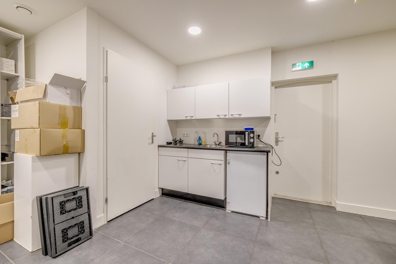 WinkelruimteaanBeekstraat 68<br/> inArnhem WinkelruimteaanBeekstraat 68<br/> inArnhem