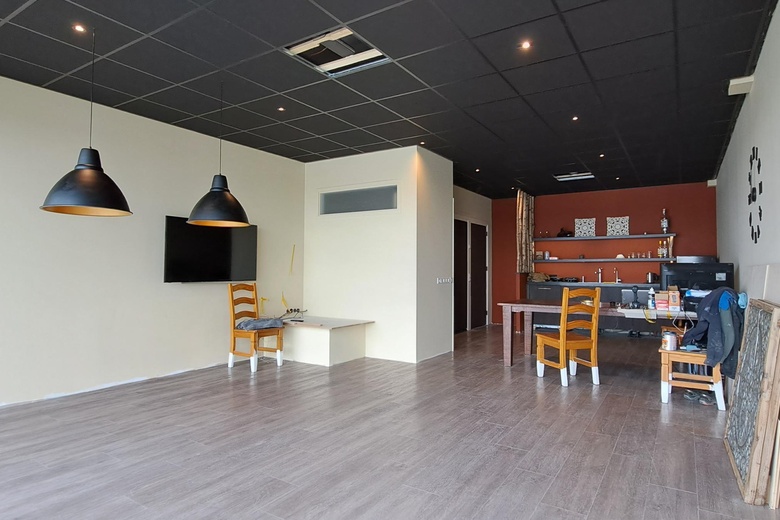KantoorruimteaanZomerdijk 56 A<br/> inMaassluis KantoorruimteaanZomerdijk 56 A<br/> inMaassluis