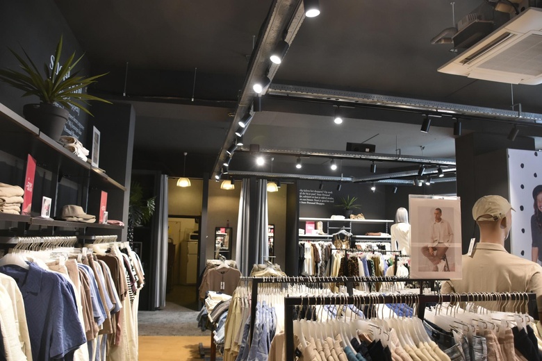 WinkelruimteaanZandstraat 80<br/> inGennep WinkelruimteaanZandstraat 80<br/> inGennep