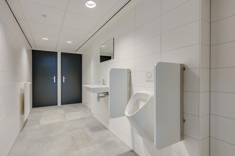 BedrijfsruimteaanPampuslaan 89<br/> inWeesp