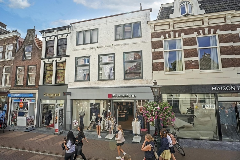 Bekijk foto 1 van Haarlemmerstraat 55 Bekijk foto 1 van Haarlemmerstraat 55