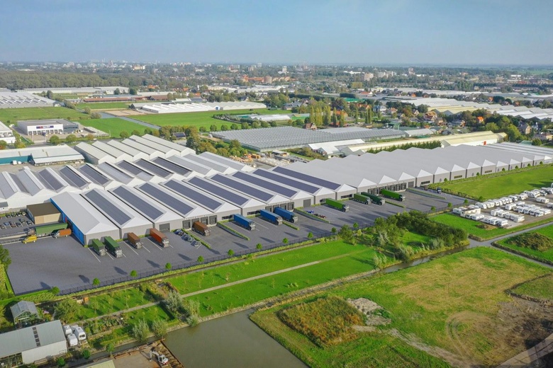 BedrijfsruimteaanOosteinderweg 457<br/> inAalsmeer