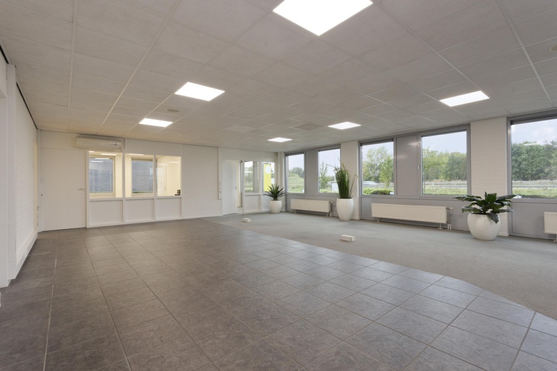 BedrijfsruimteaanProf. Asserweg 22<br/> inWaalwijk