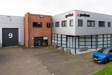 Bekijk foto 2 van Luzernestraat 9