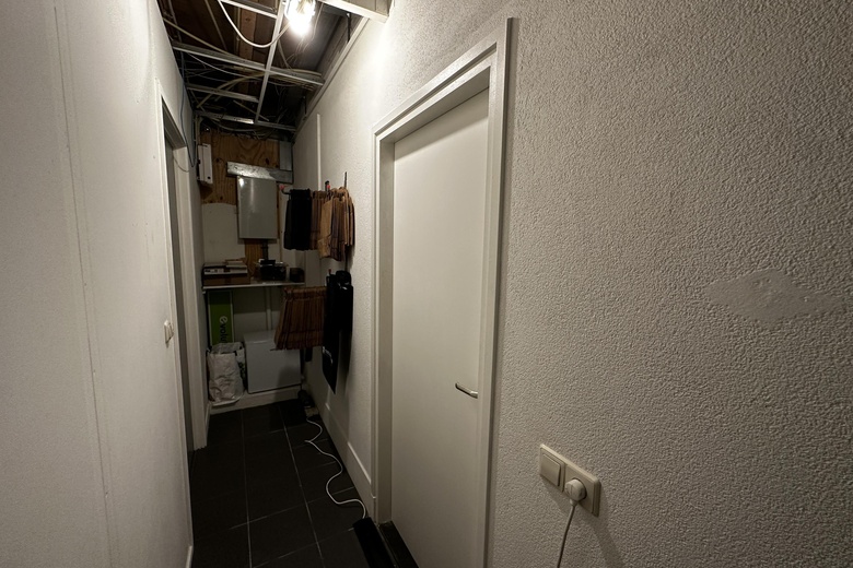 BedrijfsruimteaanLoswal 5 a<br/> inDussen