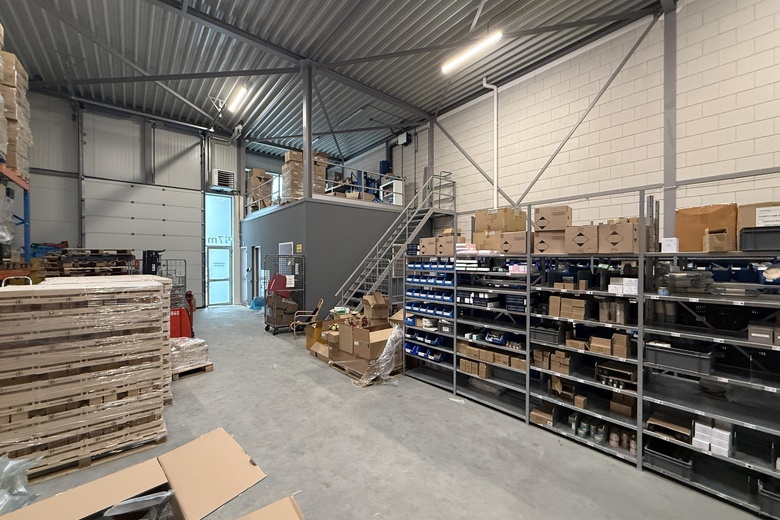 BedrijfsruimteaanSchaapherderweg 17 l<br/> inRidderkerk