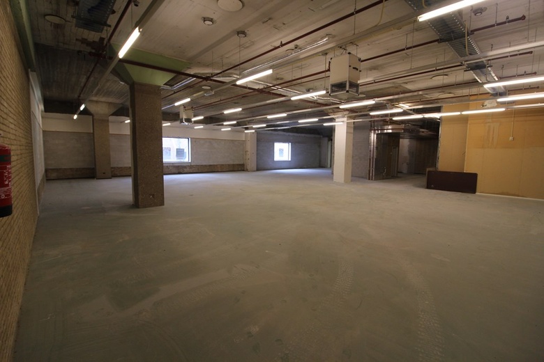 WinkelruimteaanVeerplein 132<br/> inVlaardingen