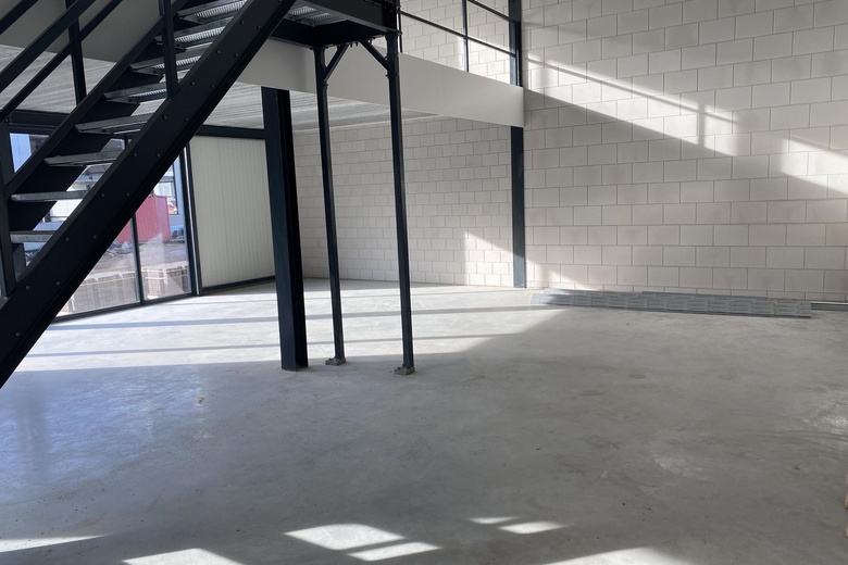 BedrijfsruimteaanIndustrieweg 1<br/> inHalsteren