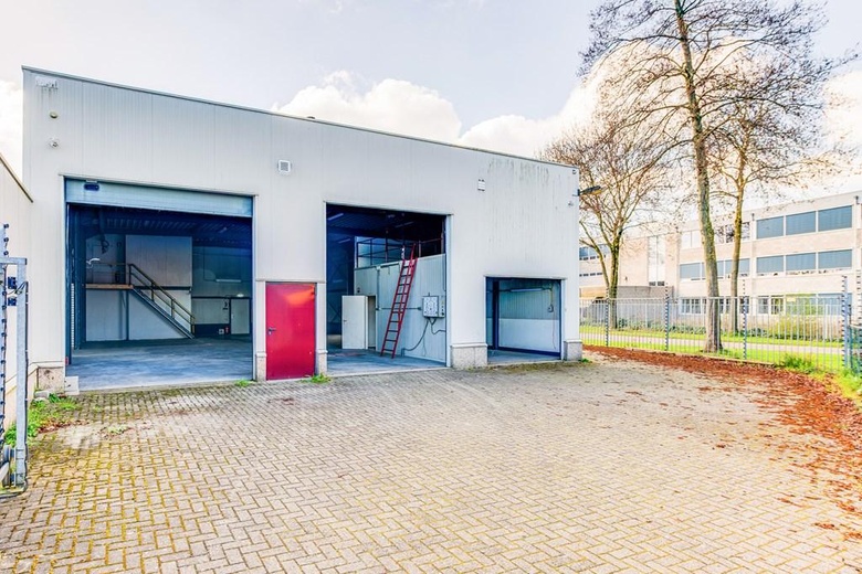 BedrijfsruimteaanBurghoffweg 18<br/> inRoermond
