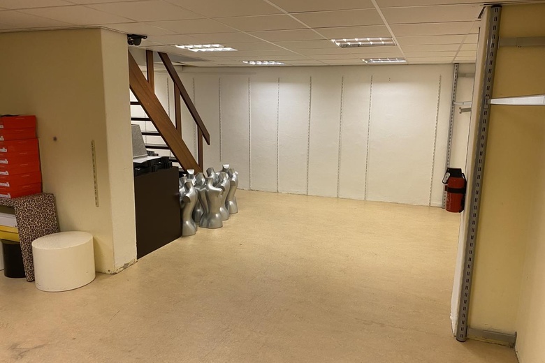 WinkelruimteaanSegeersstraat 28<br/> inMiddelburg WinkelruimteaanSegeersstraat 28<br/> inMiddelburg