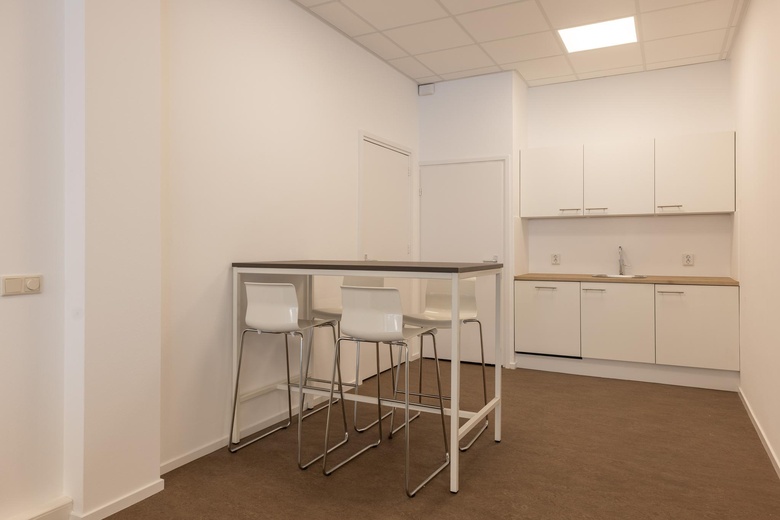 KantoorruimteaanAmsterdamsestraatweg 15 G<br/> inNaarden